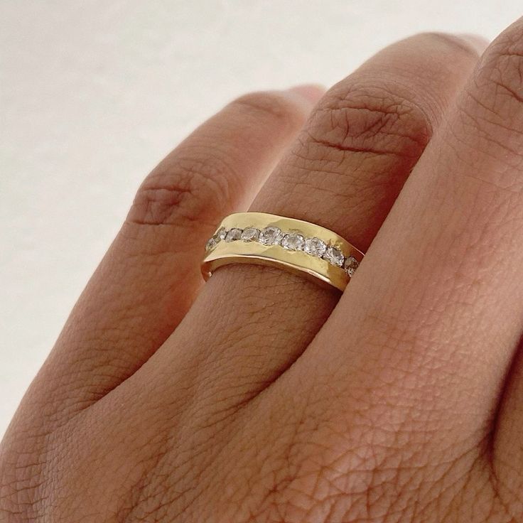 Vintage Gold Crystal Band Ring