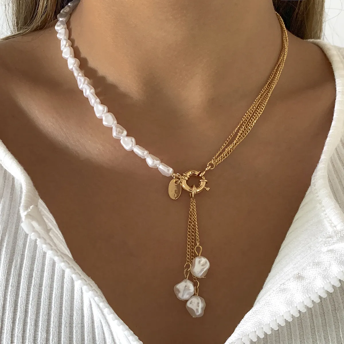 Asymmetrical Pearl Tassel Necklace