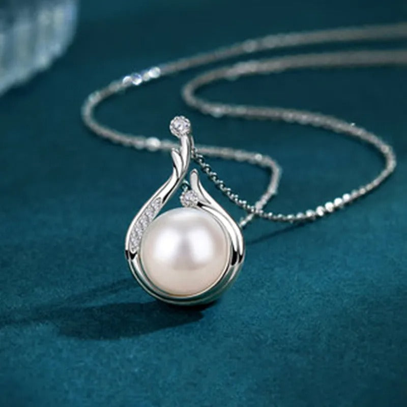 Silver Pearl Teardrop Pendant Necklace