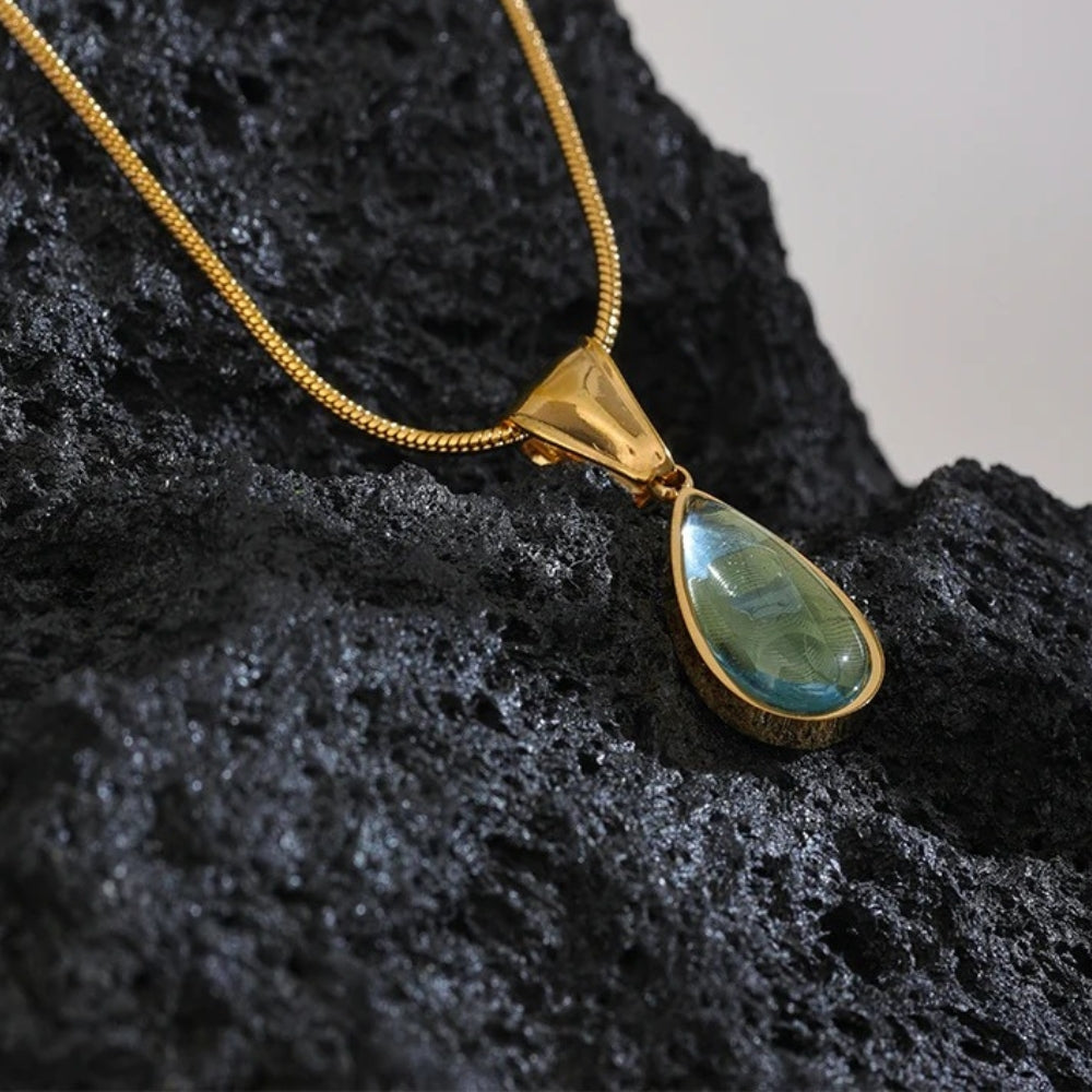 Green Teardrop Glass Pendant Necklace